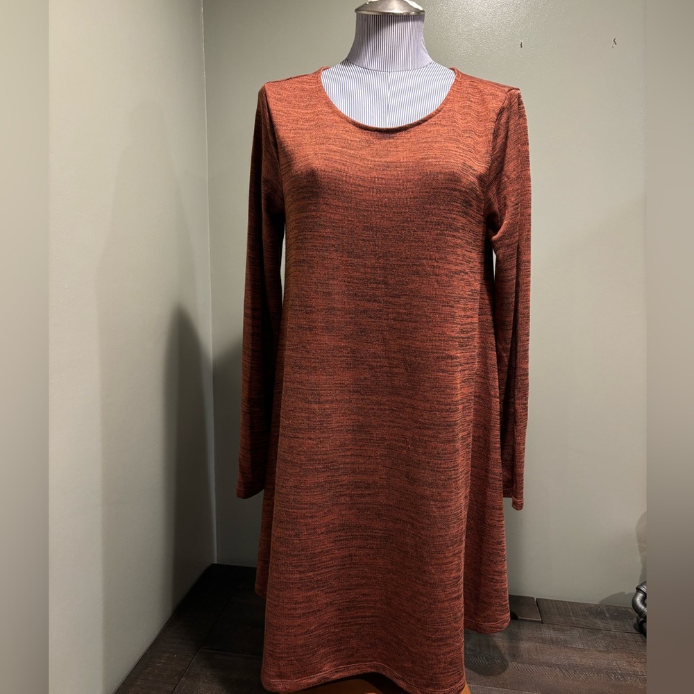 Old Navy Ladies Burnt Orange Dress. Size Large.